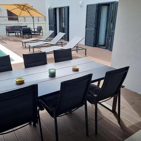 Lana Βίλα Valbandon